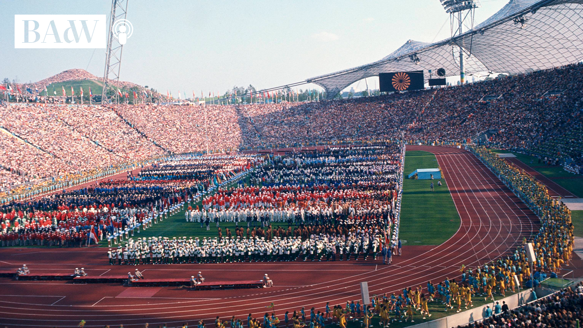 Voll besetztes Olympia-Stadion in München 1972