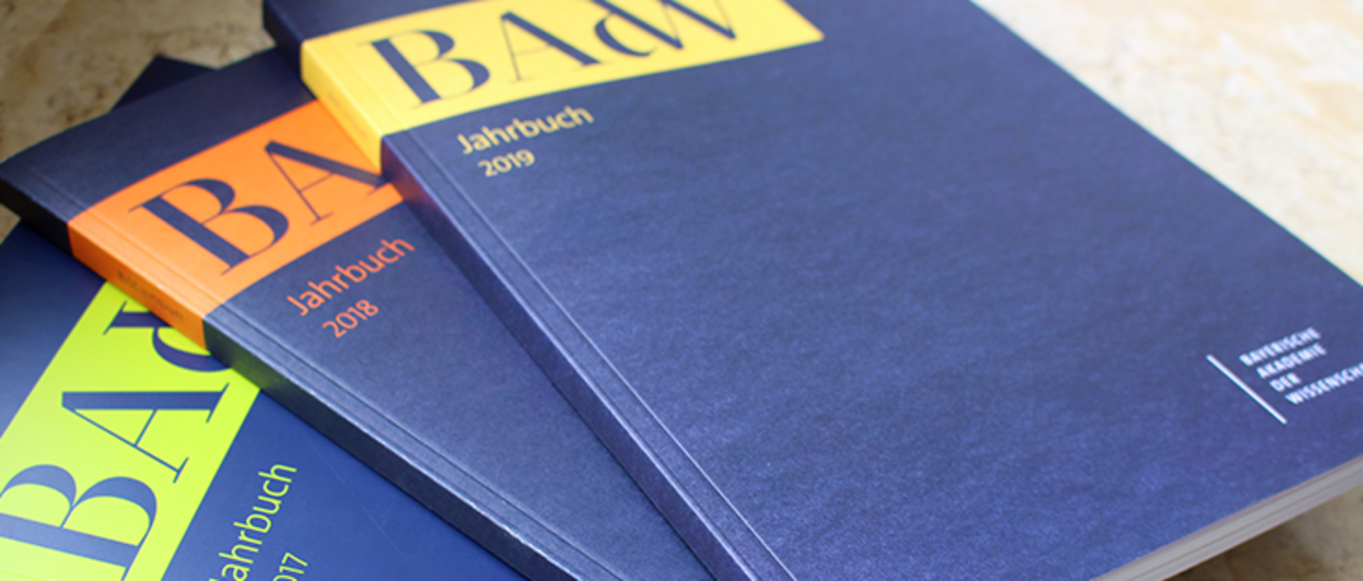 Printausgaben der Jahrbücher 2016 bis 2019