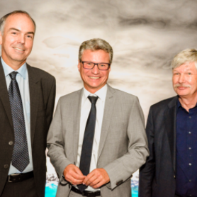 Dieter Kranzlmüller, Bernd Sibler, Thomas O. Höllmann im LRZ