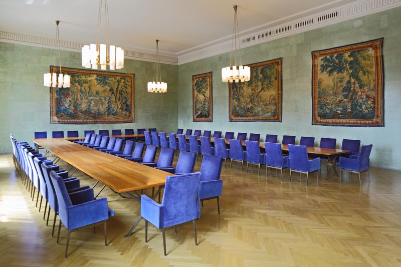 Foto des bestuhlten Sitzungssaals 1 in der Bayerischen Akademie der Wissenschaften