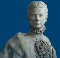 Skulptur von Therese von Bayern vor blauem Hintergrund (1840-1925)