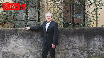 Ulrich Konrad vor dem Schelling-Forum