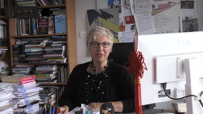 Heike Paul in ihrem Büro